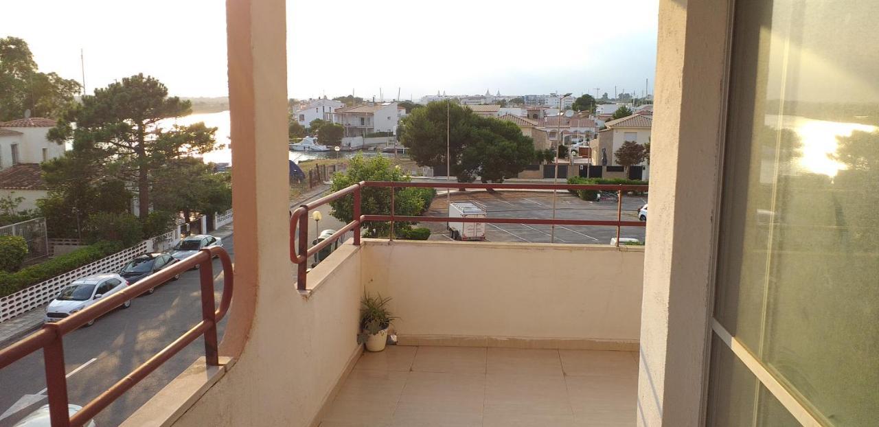 Estudio Roses Con Gran Terraza, Vistas Canal Esterno foto